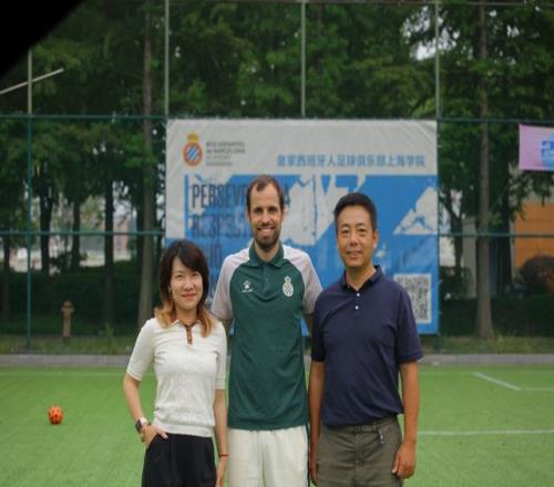 万搏皇家西班牙人足球俱乐部通过其上海足球学院深化国际布局