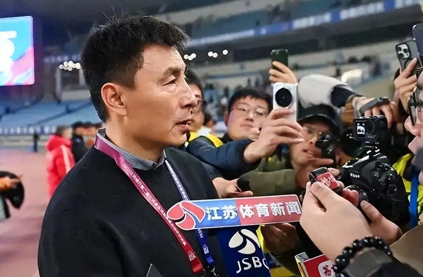 万搏李玮锋现状：在天津儿女双全，和董路是亲密好友，在宁波当主教练